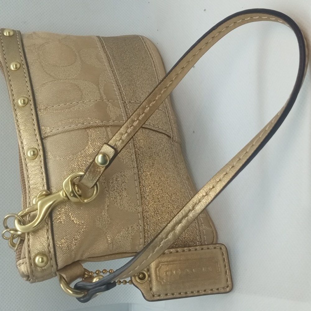 COACH SIGNATURE STUD WRISTLET - Picture 3 of 10